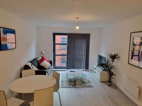 City Haven 2BR Flat in Birmingham perfect for Family